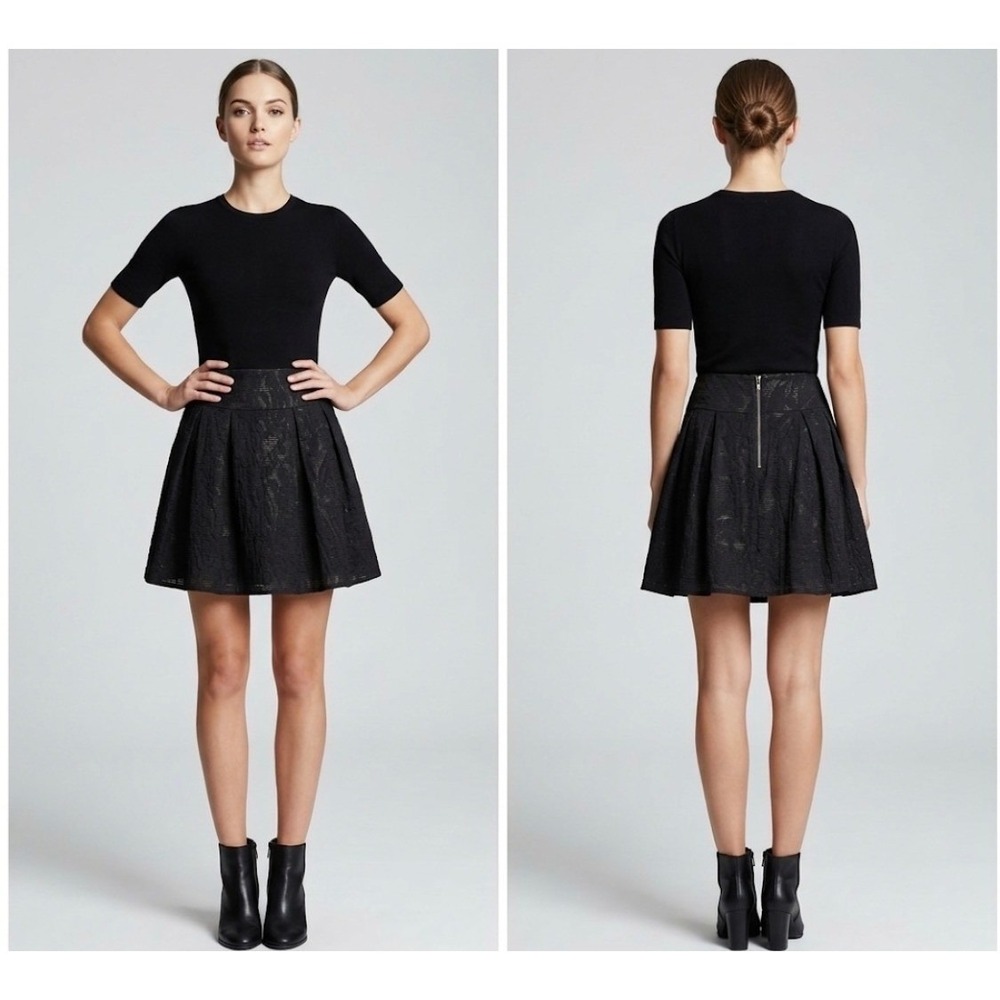 Nanette Lepore Black Jacquard Pleated Mini Skirt Back Zipper Size 8
